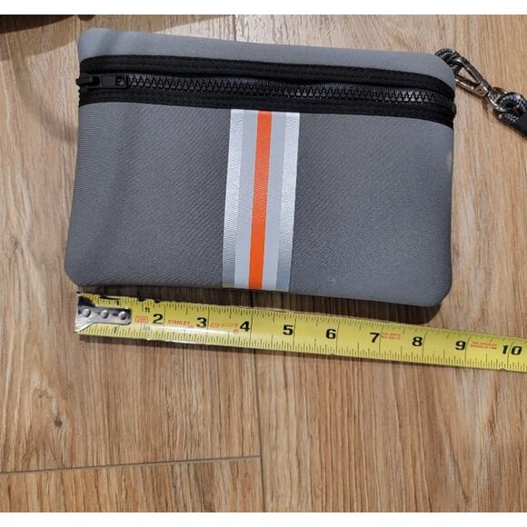 HAUTE SHORE Gray and Orange Shoulder Bag - Picture 12 of 13